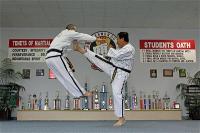 duc-dang-taekwondo-front-kick